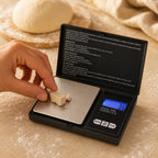 Balance pesant 3,6 g de levure fraîche pour une pâte à pizza précise